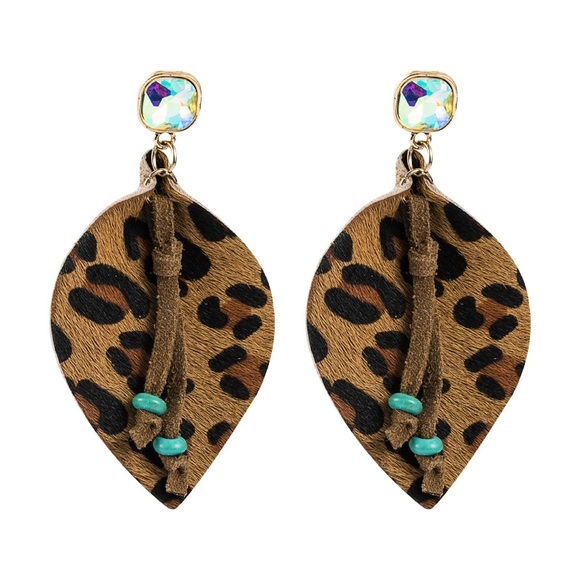 Leopard leather earrings - Picture 4 of 5